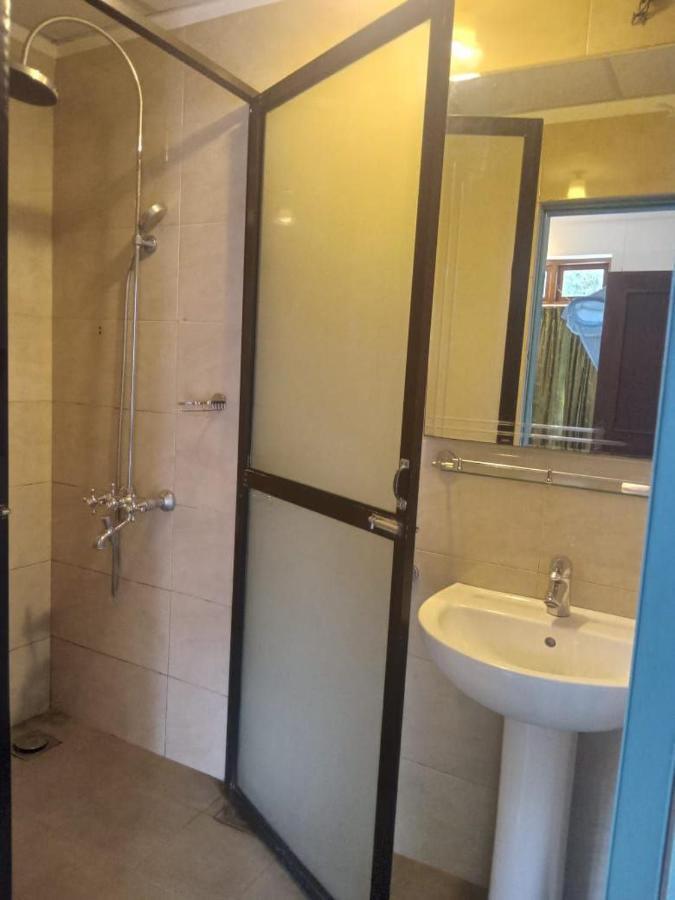 Hotel Shalini Anuradhapura Dış mekan fotoğraf